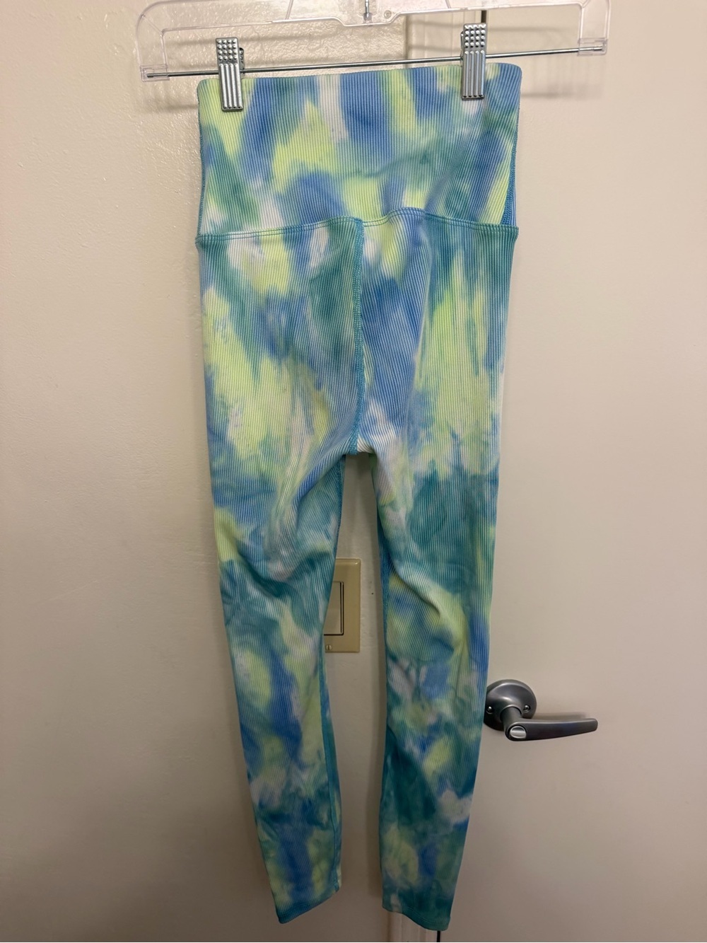 Carbon38 High-Rise Tie-Dye Leggings in Blue and Green Ribbed Size XS - Picture 7 of 8